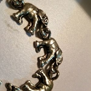 Elephant bracellet